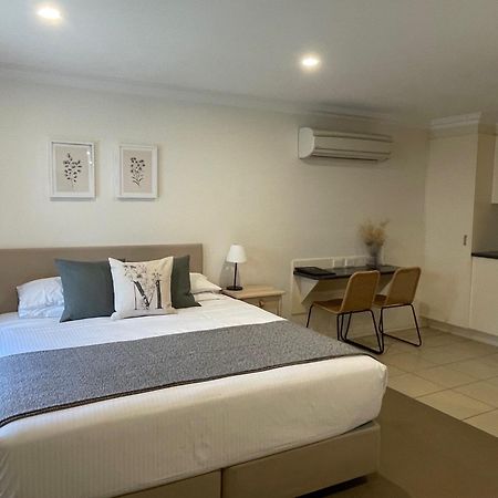 Millthorpe Motel Екстериор снимка