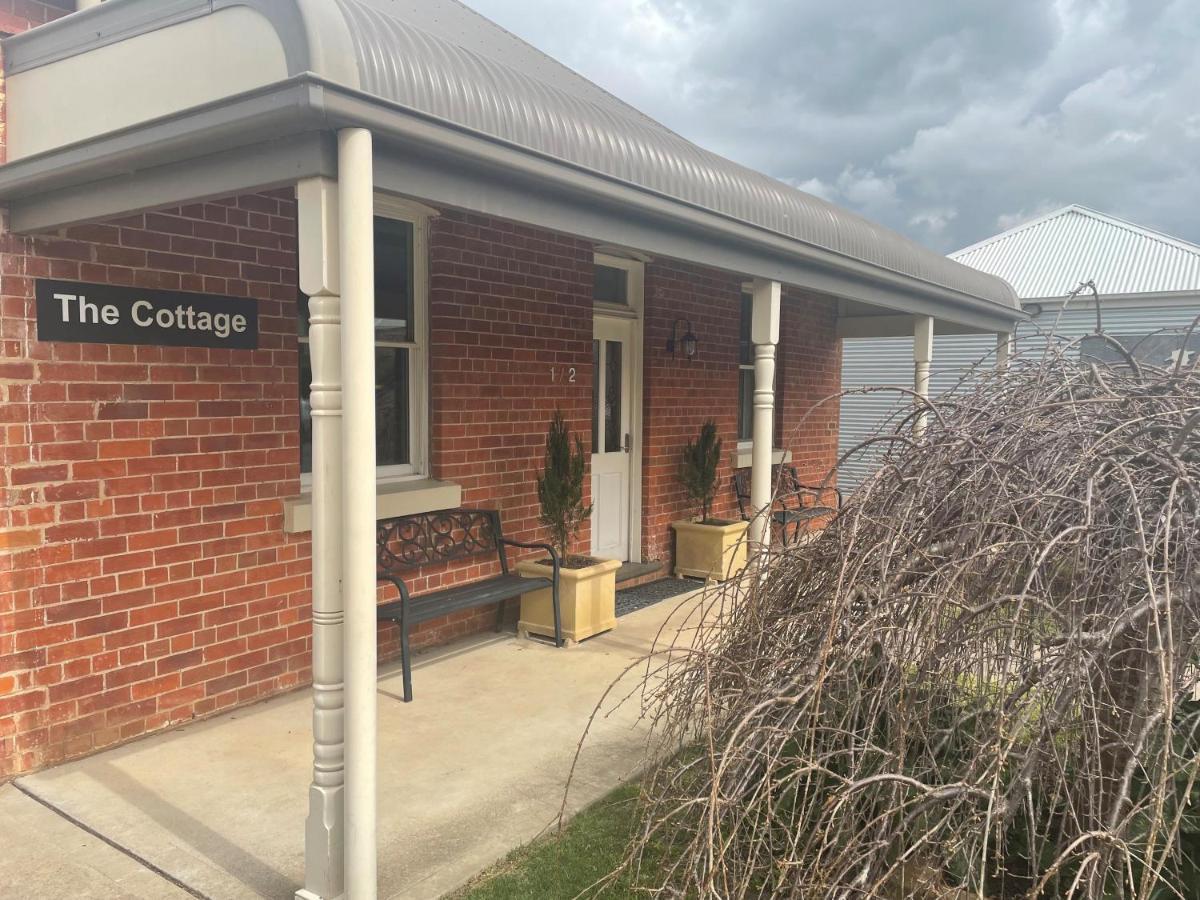 Millthorpe Motel Екстериор снимка